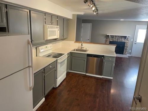 apt-11-980 S Dawson Way, Aurora, CO, 80012-3805 | Card Image