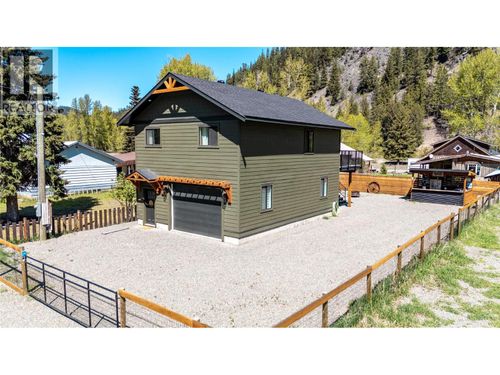 1890 Main St, Coalmont, BC, V0X1W0 | Card Image