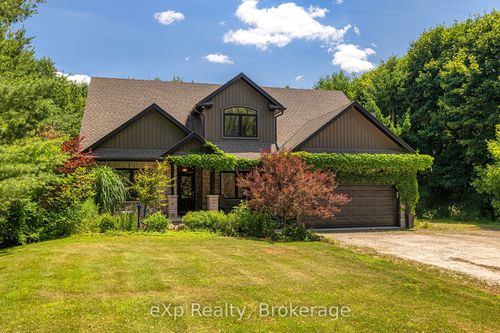 45372 Davies St, Atwood, ON, N0G1B0 | Card Image