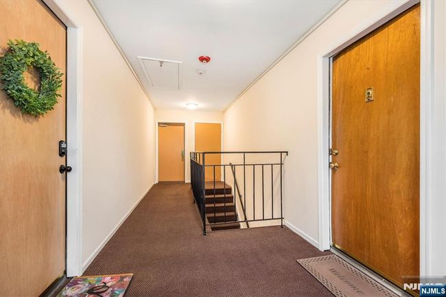 34 John St, Condo with 2 bedrooms, 1 bathrooms and null parking in Bloomfield NJ | Image 8