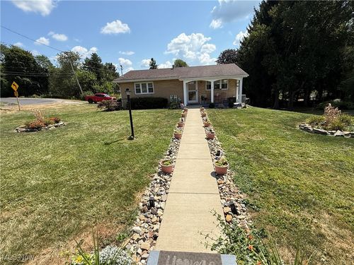 428 Imperial Dr, East Liverpool, OH, 43920-1106 | Card Image