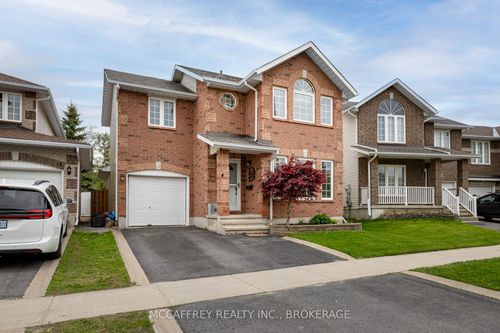 81 Schooner Dr, Kingston, ON, K7K7K1 | Card Image