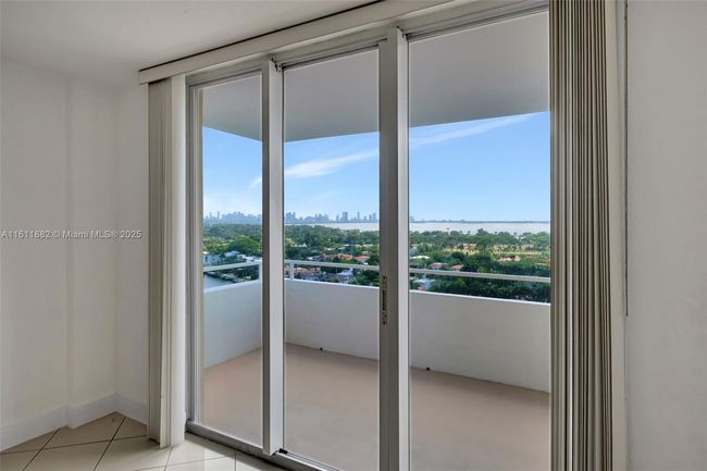 APT-16F - 5600 Collins Ave, Condo with 2 bedrooms, 2 bathrooms and null parking in Miami Beach FL | Image 14