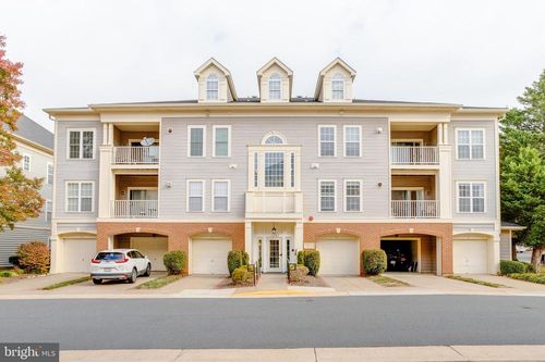 unit-204-11302 Westbrook Mill Ln, FAIRFAX, VA, 22030-5661 | Card Image
