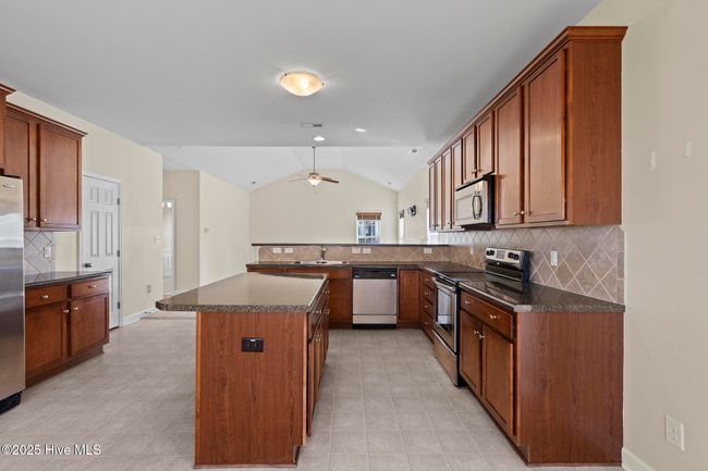 269 Inverness Dr, House other with 3 bedrooms, 3 bathrooms and 2 parking in Hubert NC | Image 13