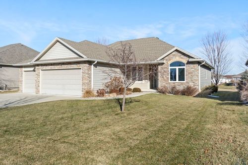 477 E Pinehurst Trl, Dakota Dunes, SD, 57049-5426 | Card Image