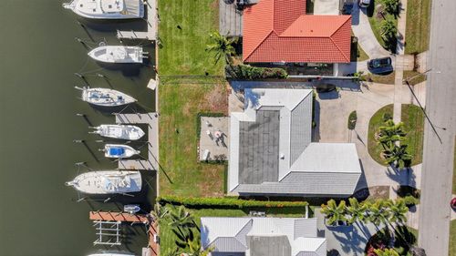 752 Lagoon Dr, North Palm Beach, FL, 33408-4234 | Card Image