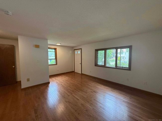 45 - 45 Brookside Vlg, Condo with 2 bedrooms, 2 bathrooms and null parking in Enfield CT | Image 4