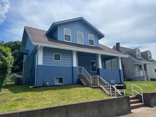 819 Forest St, Latrobe, PA, 15650-1648 | Card Image