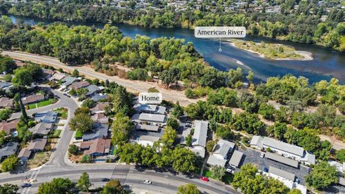 d-8605 La Riviera Drive, Sacramento, CA, 95826 | Card Image
