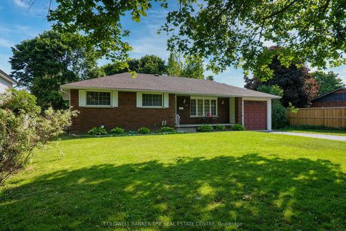 40 Springhome Rd, Barrie, ON, L4N2W8 | Card Image