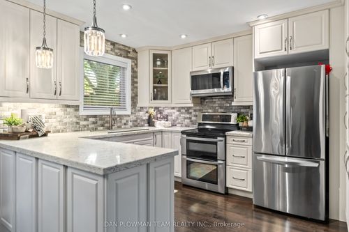 1241 Eldorado Ave, Oshawa, ON, L1K1H8 | Card Image