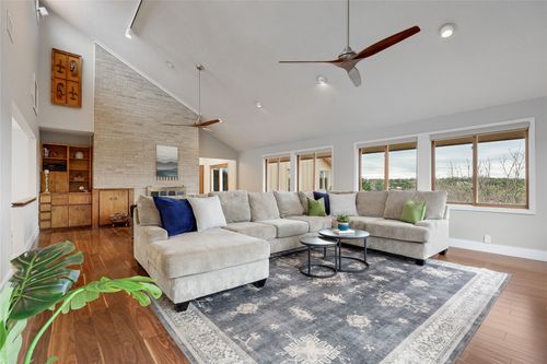 18205 Ridge Rd, Lago Vista, TX, 78645-9710 | Card Image