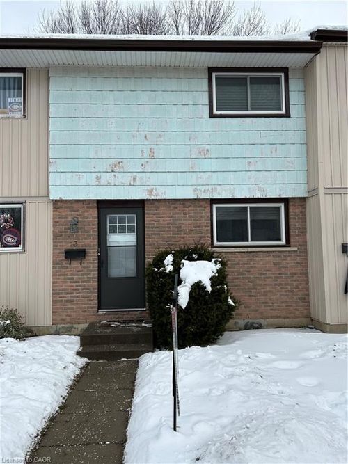3-3 Tiffany Pl, Trenton, ON, K8V6A3 | Card Image