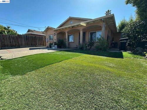 29 Delta Dr, Bay Point, CA, 94565-1412 | Card Image