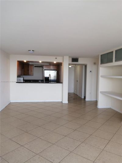 33B - 555 Ne 15th St, Condo with 1 bedrooms, 1 bathrooms and null parking in Miami FL | Image 2