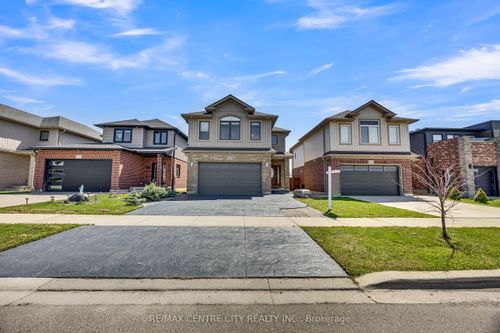 668 Freeport St, London, ON, N6G0R3 | Card Image