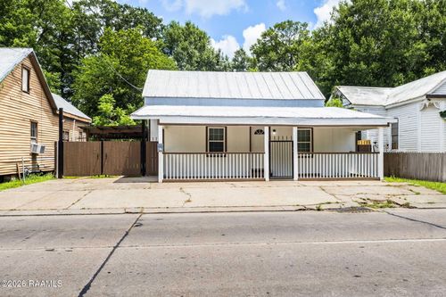 617 E Saint Peter St, New Iberia, LA, 70560-3849 | Card Image