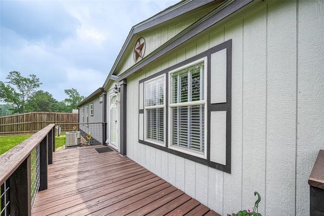 1220 Fm 222 Loop, House other with 2 bedrooms, 3 bathrooms and null parking in Coldspring TX | Image 4