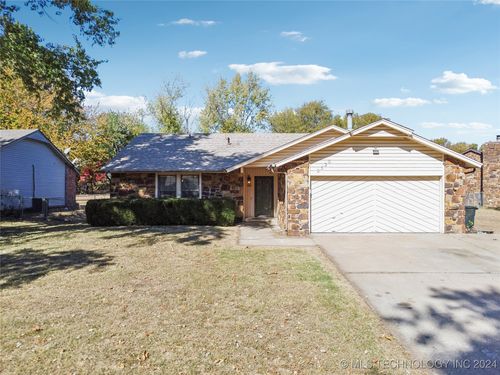 2520 E Vancouver Street, Broken Arrow, OK, 74014 | Card Image