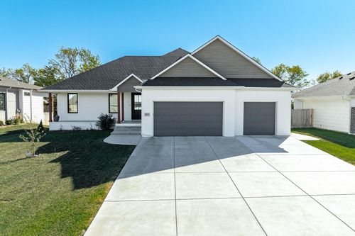 8537 E Bradford St, Wichita, KS, 67210-1595 | Card Image