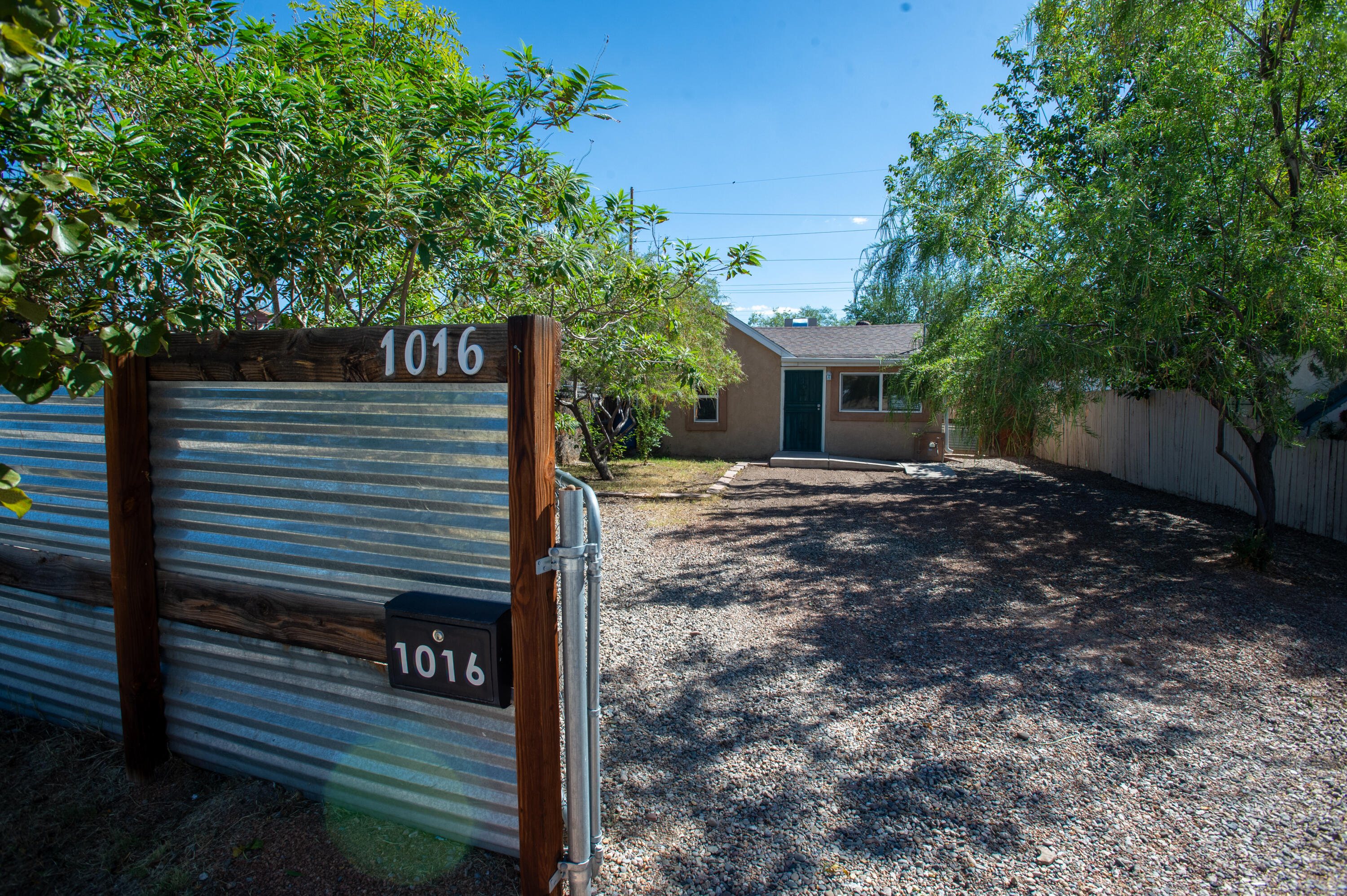 Arno St, Albuquerque, NM 87102