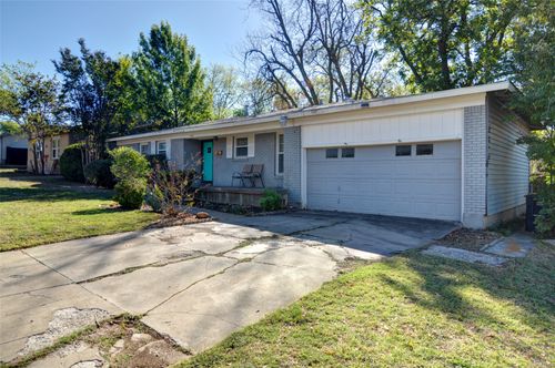 3367 Binyon Ave, Fort Worth, TX, 76133-1453 | Card Image