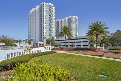 807-231 Riverside Dr, HOLLY HILL, FL, 32117-4962 | Card Image