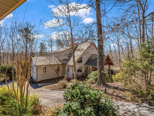 768 White Oak Ln, Tryon, NC, 28782-8874 | Card Image