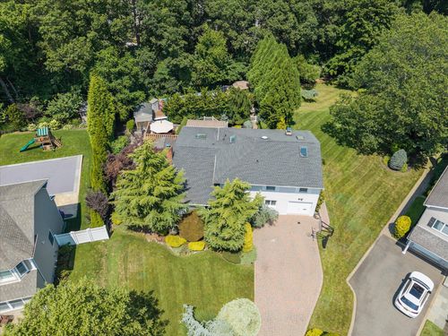6 Vegas Ct, Plainview, NY, 11803-5811 | Card Image