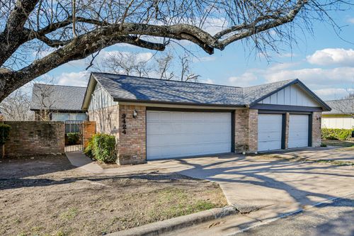 99e-9424 Singing Quail Dr, Austin, TX, 78758-6135 | Card Image