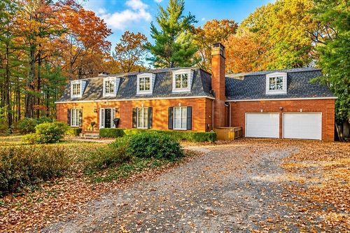 12 Woodland Rd, Westfield, MA, 01085-2542 | Card Image
