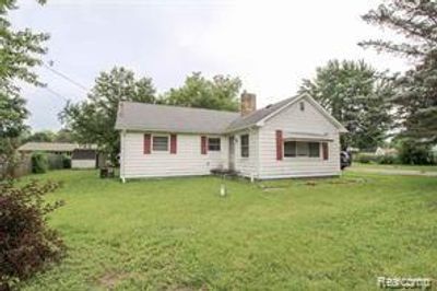 9176 Lawncrest Road, Home with 3 bedrooms, 1 bathrooms and null parking in Thetford Twp MI | Image 1