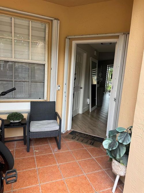 3-14621 Balgowan Rd, Miami Lakes, FL, 33016-6467 | Card Image