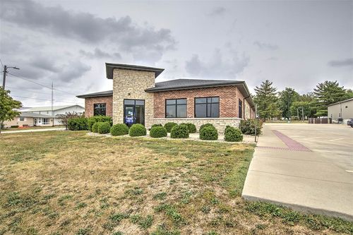 415 N Cedar Street, Shelbyville, IL, 62565 | Card Image