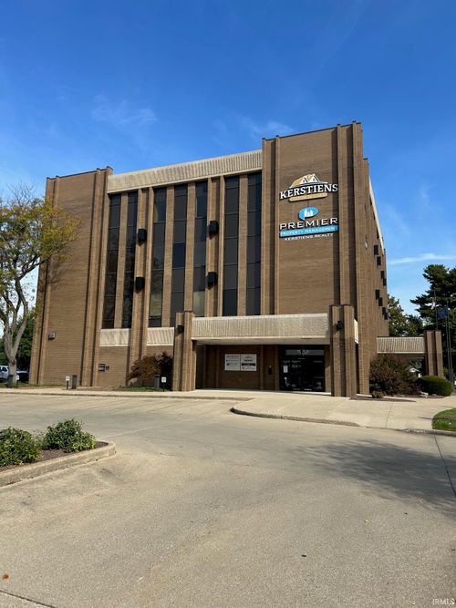 suit-401-1 DCB Plaza Plaza, Jasper, IN, 47546 | Card Image
