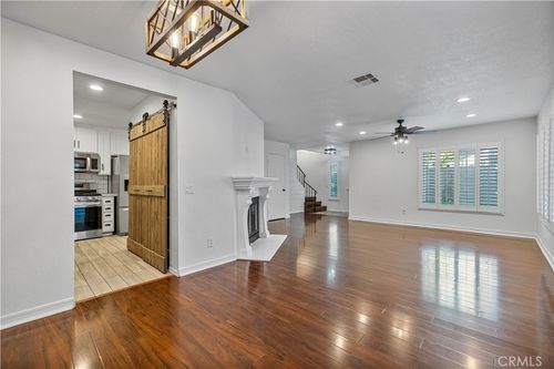 b-31311 The Old Rd, Castaic, CA, 91384 | Card Image