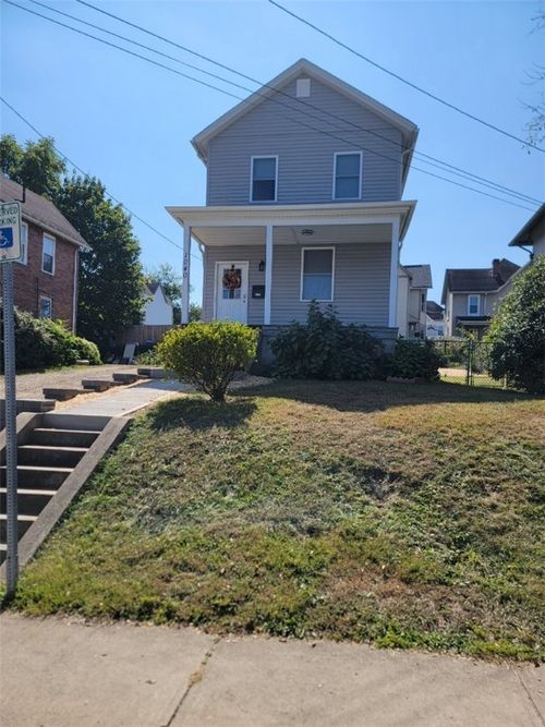 1040 Wilson Pl, Coraopolis, PA, 15108-1835 | Card Image