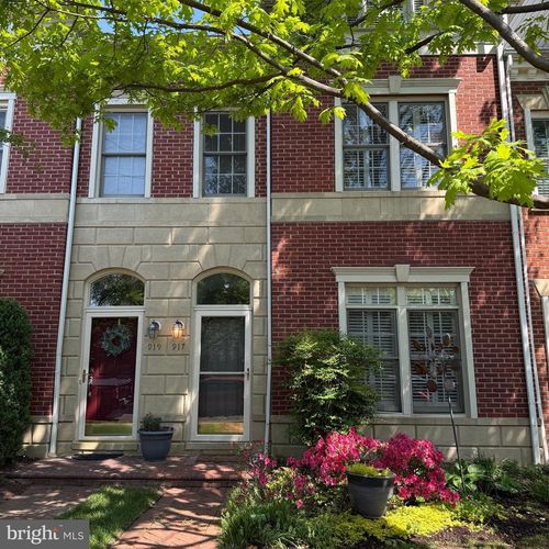 917 Bernard St, ALEXANDRIA, VA, 22314-1209 | Card Image