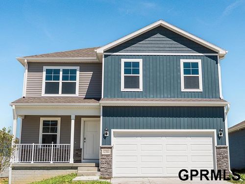 16421 Davidson St, Bennington, NE, 68007-5632 | Card Image