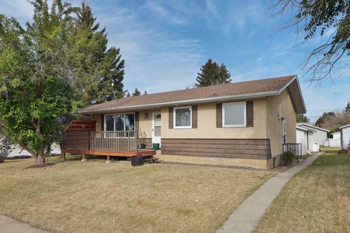 226 Main St, New Norway, AB, T0B3L0 | Card Image