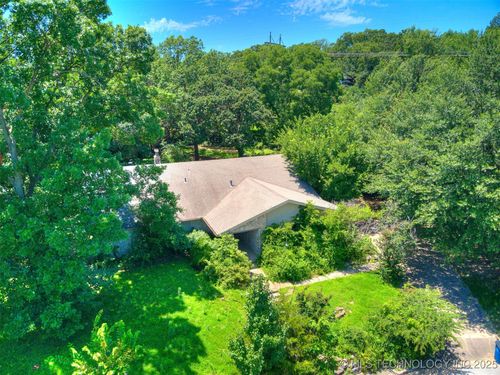 5704 E 65th Street, Tulsa, OK, 74136 | Card Image