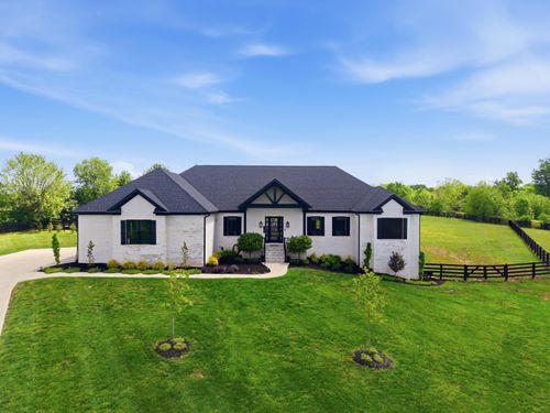 1112 Gallant Dr, Wilmore, KY, 40390-2002 | Card Image