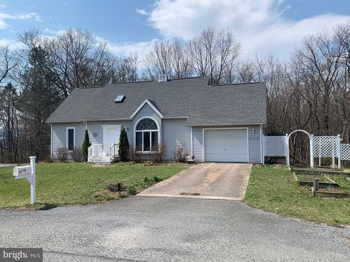 305 Cooper Ln, Mc Connellsburg, PA, 17233-9513 | Card Image