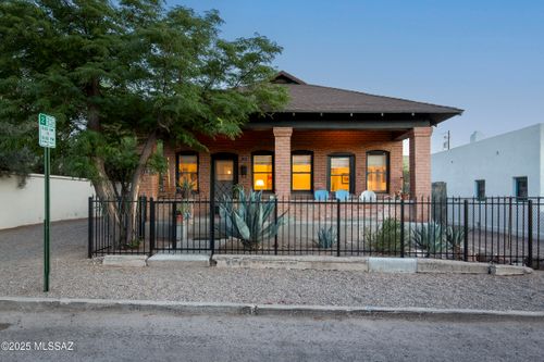 34 W Kennedy St, Tucson, AZ, 85701-2202 | Card Image