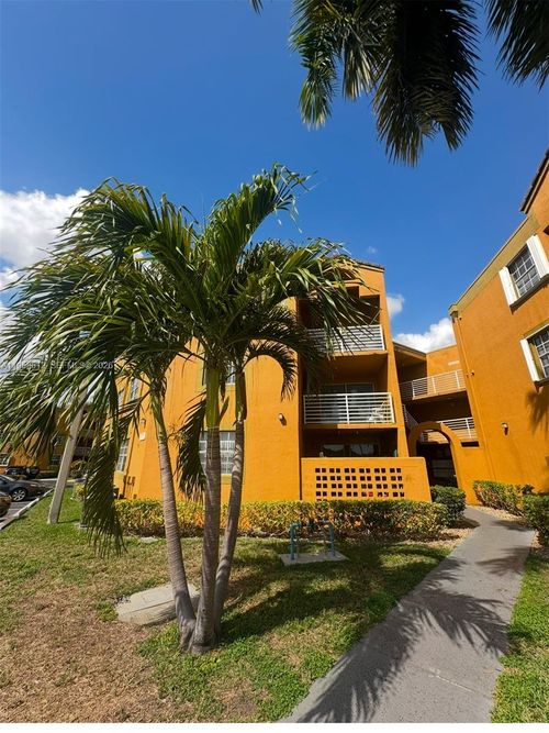 f210-9731 Fontainebleau Blvd, Miami, FL, 33172-6723 | Card Image