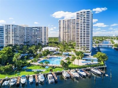 1504 - 2500 Parkview Dr, Condo with 1 bedrooms, 1 bathrooms and null parking in Hallandale Beach FL | Image 1