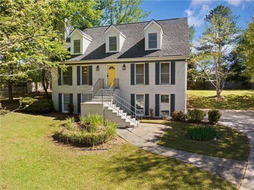 3200 Hampton Ridge Way, Snellville, GA, 30078-3884 | Card Image