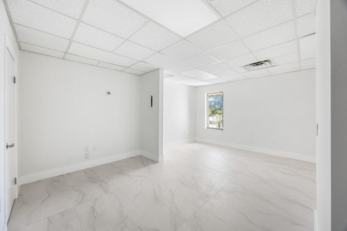 07-150 Nw 70th Avenue, Plantation, FL, 33317 | Card Image