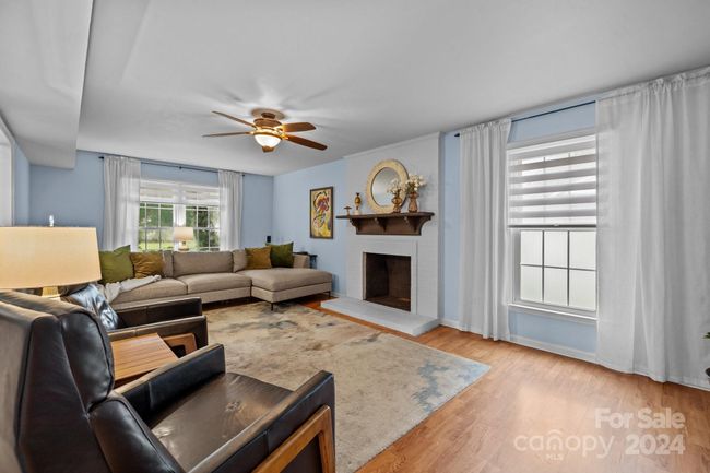 Livingroom | Image 6
